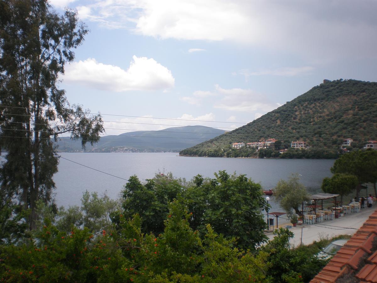 Apartmán Salonikios Pteleós Exteriér fotografie